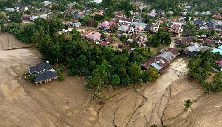 Indonesia flood ইন্দোনেশিয়ায় বন্যা ও ভূমিধসে নিহতের সংখ্যা ১ হাজার ছাড়াল 10 New Project 2025 12 13T145235.892