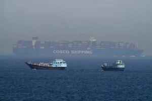 Strait of Hormuz: হরমুজ প্রণালিতে ইরানের সামরিক মহড়া 27 Iran Strait of Hormuz What to Know 09809