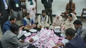 Bangladesh election results: বাংলাদেশে শেষ ভোটগ্রহণ, চলছে গণনা 32 dhaka 1770896917