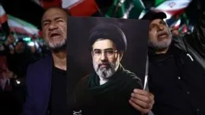 Iran US war: ইরান যুদ্ধে আগে ধাক্কা খাবে কোন দেশ ? ভারতের কি হবে ! 17 IRAN CRISIS 4 1774244771775 1774244806687