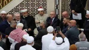a8hs01vk australia pm anthony albanese visited lakemba mosque 625x300 20 March 26