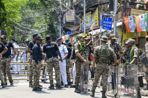 Jagaddal Political Violence 27 April: ভোটের মুখে রণক্ষেত্র জগদ্দল: তৃণমূল-বিজেপি সংঘর্ষে চরম উত্তেজনা