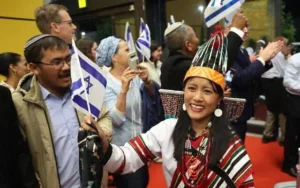 Bnei Menashe Israel Migration 2026: সীমান্ত পেরিয়ে শেকড়ের টান: ভারতের মণিপুর থেকে ইসরাইলের তপ্ত মরুভূমিতে এক রহস্যময় যাত্রা
