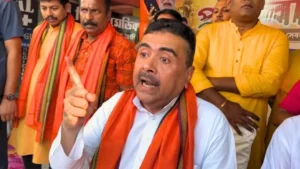 Suvendu Adhikari News 2026: ভবানীপুরে রণক্ষেত্র! মমতার গান বাজতেই মেজাজ হারালেন শুভেন্দু, পুলিশকে আঙুল উঁচিয়ে চরম হুঁশিয়ারি 5 Suvendu Adhikari News 2026: ভবানীপুরে রণক্ষেত্র! মমতার গান বাজতেই মেজাজ হারালেন শুভেন্দু, পুলিশকে আঙুল উঁচিয়ে চরম হুঁশিয়ারি